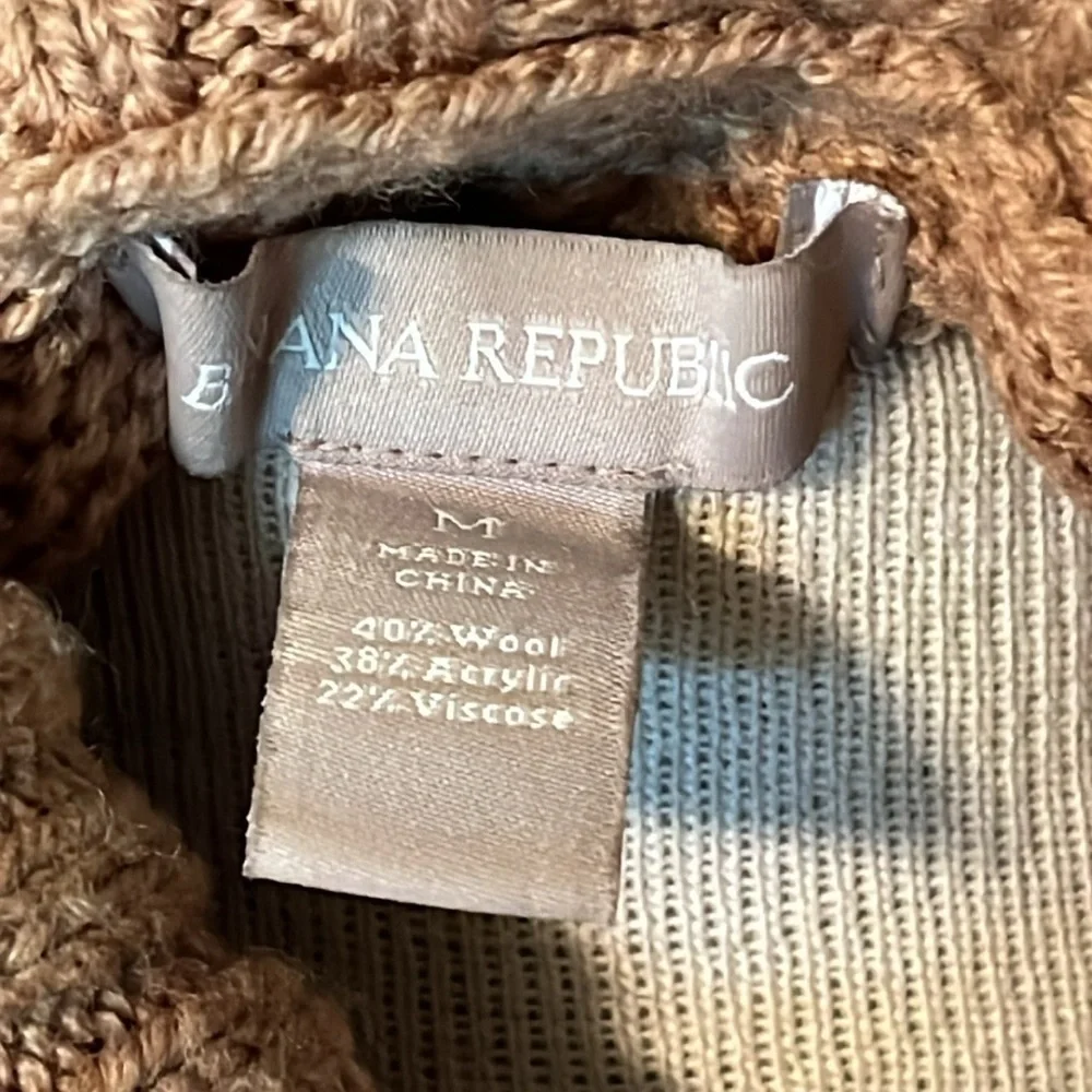 Banana Republic turtleneck sweater, tannish brown, womens size medium